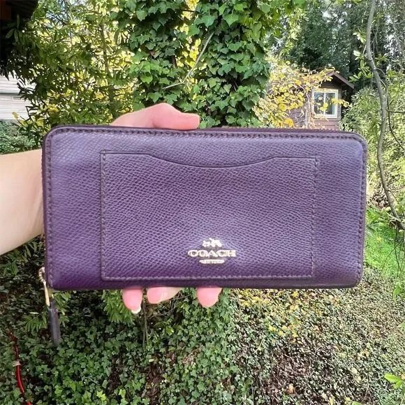 COACH Purple Leather Wallet with Gold Hardware AUTHENTIC - Picture 1 of 12